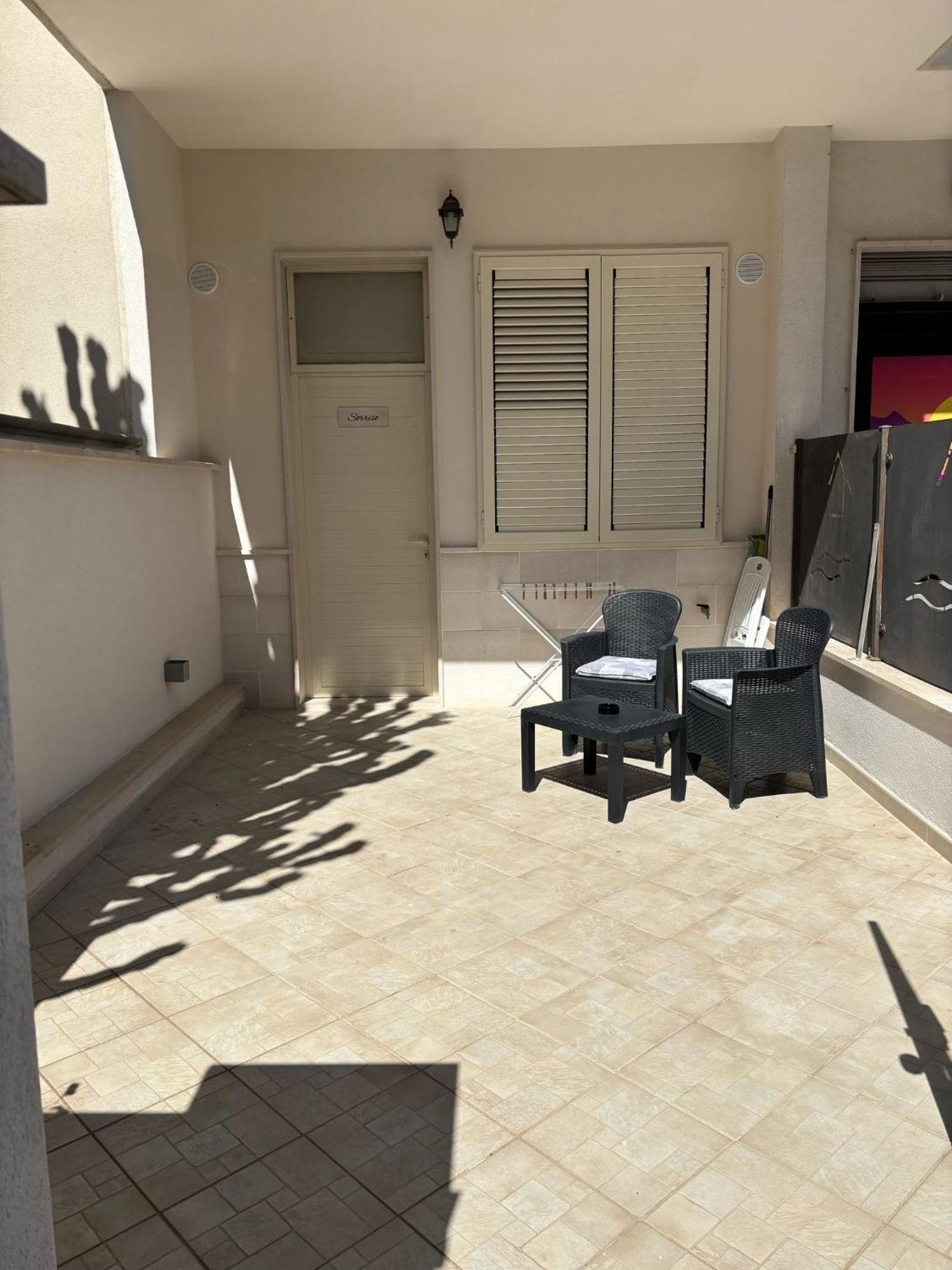 Appartamento Con Patio Монополі Екстер'єр фото
